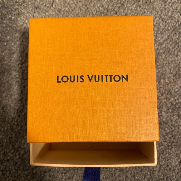 Louis Vuitton Blooming Supple Bracelet - Picture 3 of 5